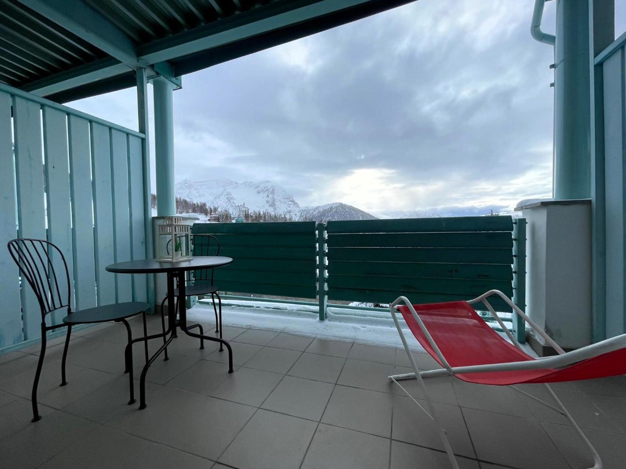 Attico Villaggio Olimpico Colle Sestriere Buitenkant foto